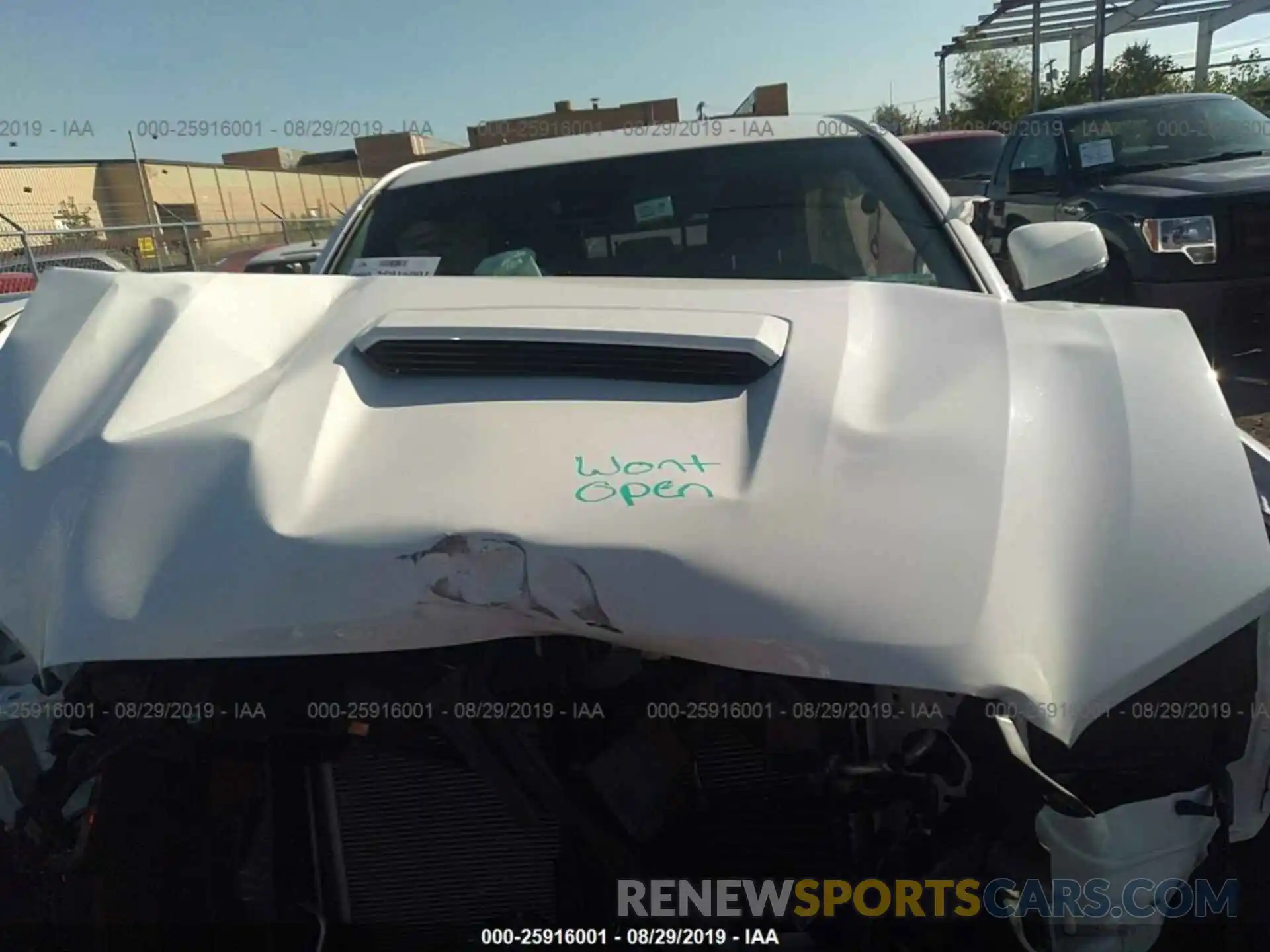 10 Photograph of a damaged car 3TMCZ5AN4KM203189 TOYOTA TACOMA 2019