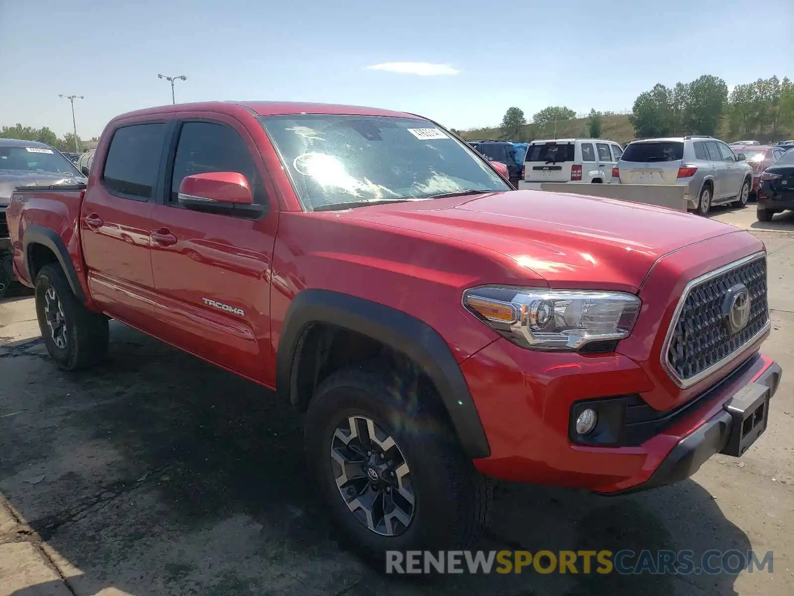 1 Photograph of a damaged car 3TMCZ5AN4KM205590 TOYOTA TACOMA 2019