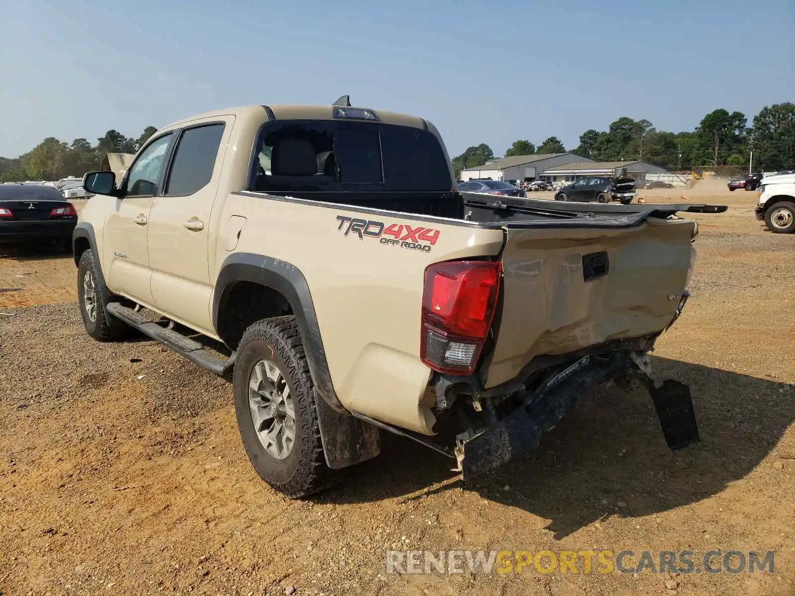 3 Photograph of a damaged car 3TMCZ5AN4KM206125 TOYOTA TACOMA 2019