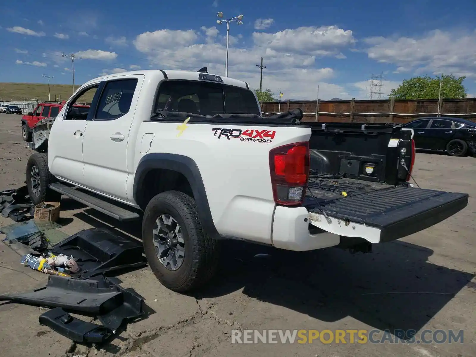 3 Photograph of a damaged car 3TMCZ5AN4KM206982 TOYOTA TACOMA 2019