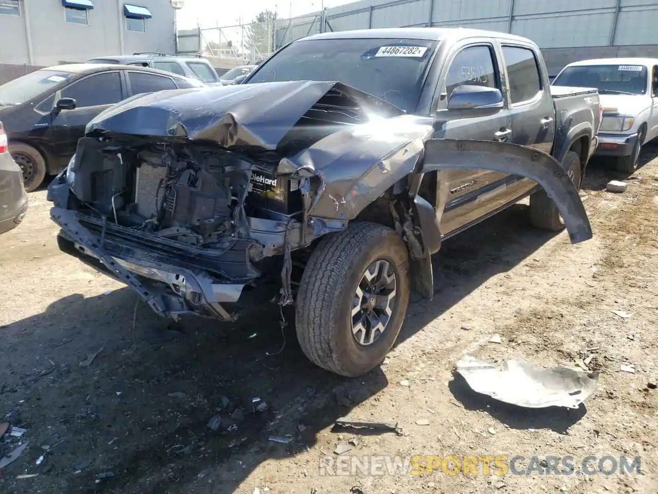 2 Фотография поврежденного автомобиля 3TMCZ5AN4KM213432 TOYOTA TACOMA 2019