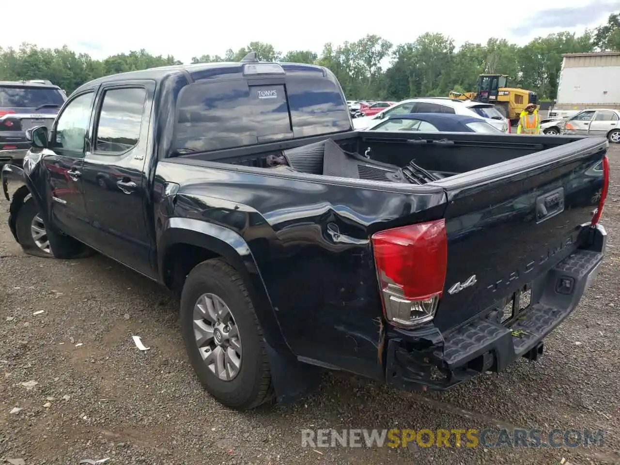 3 Photograph of a damaged car 3TMCZ5AN4KM218839 TOYOTA TACOMA 2019