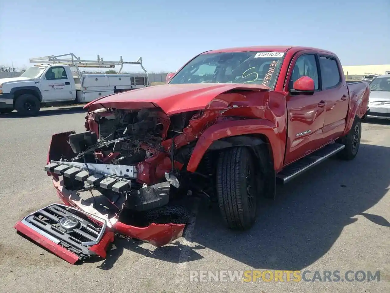 2 Photograph of a damaged car 3TMCZ5AN4KM218842 TOYOTA TACOMA 2019