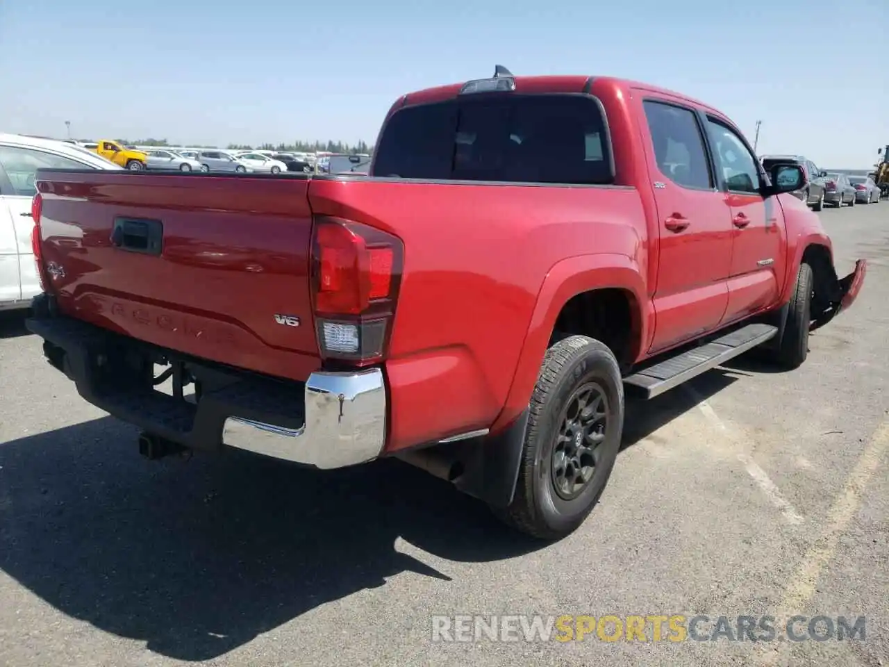 4 Photograph of a damaged car 3TMCZ5AN4KM218842 TOYOTA TACOMA 2019