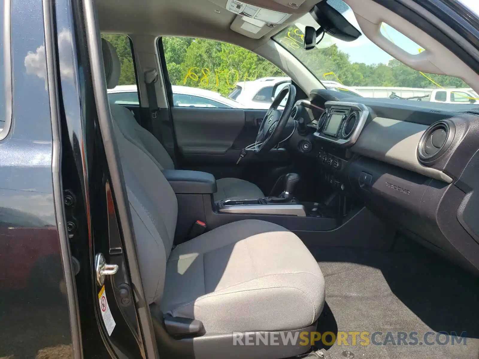 5 Photograph of a damaged car 3TMCZ5AN4KM218890 TOYOTA TACOMA 2019