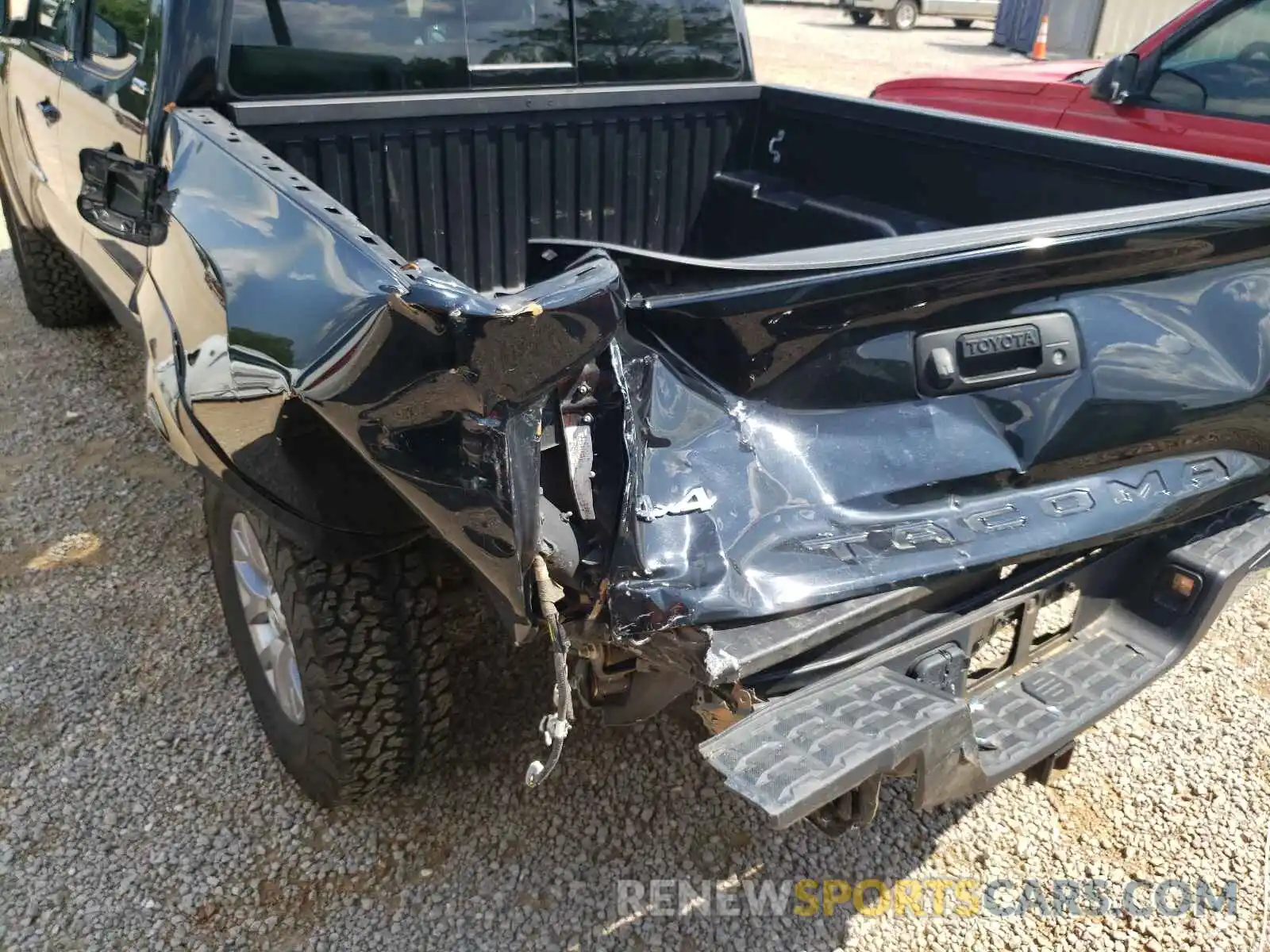 9 Photograph of a damaged car 3TMCZ5AN4KM218890 TOYOTA TACOMA 2019