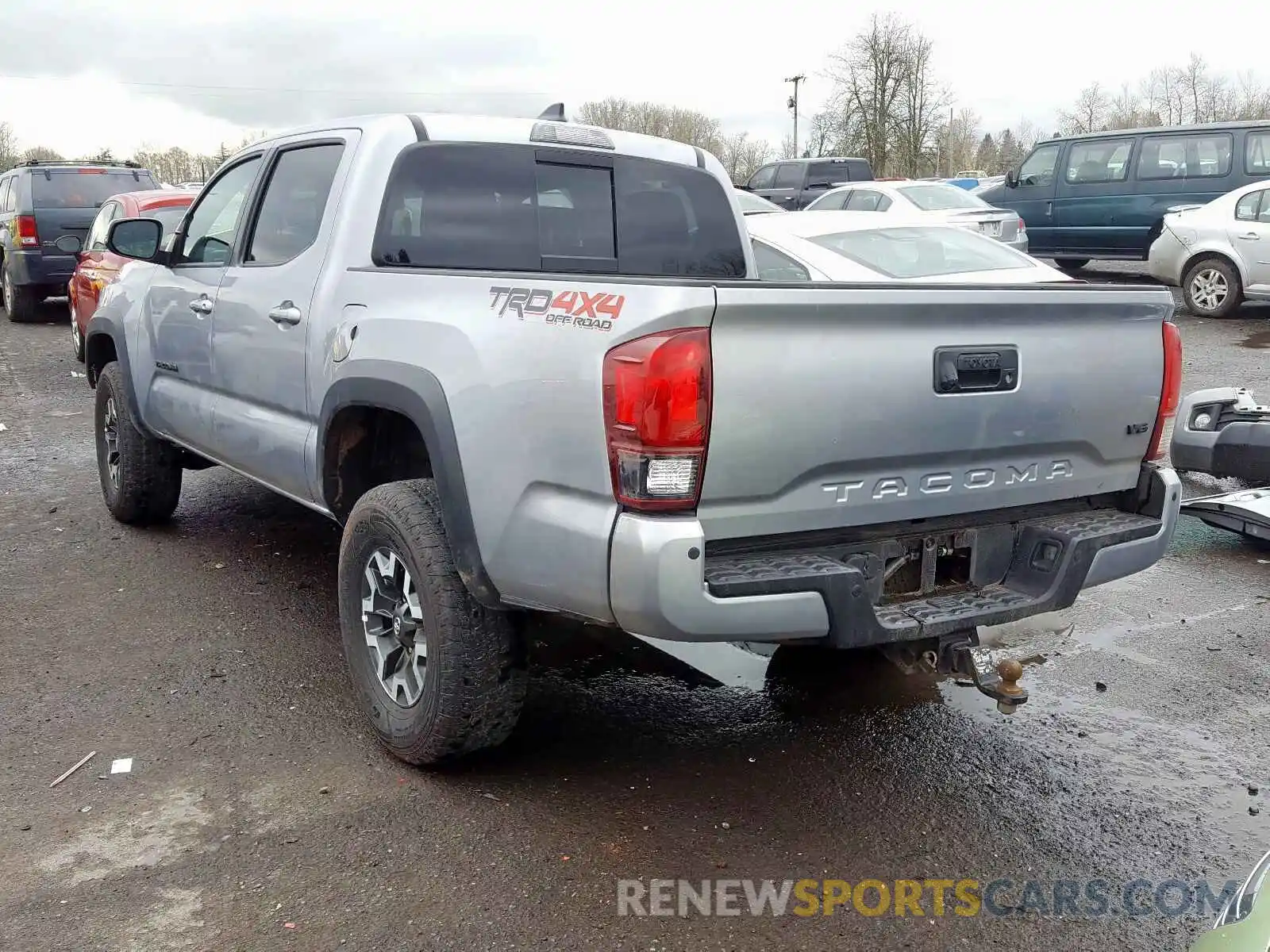 3 Photograph of a damaged car 3TMCZ5AN4KM220669 TOYOTA TACOMA 2019