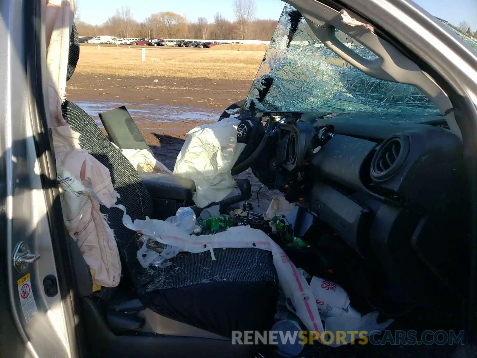 5 Photograph of a damaged car 3TMCZ5AN4KM224107 TOYOTA TACOMA 2019