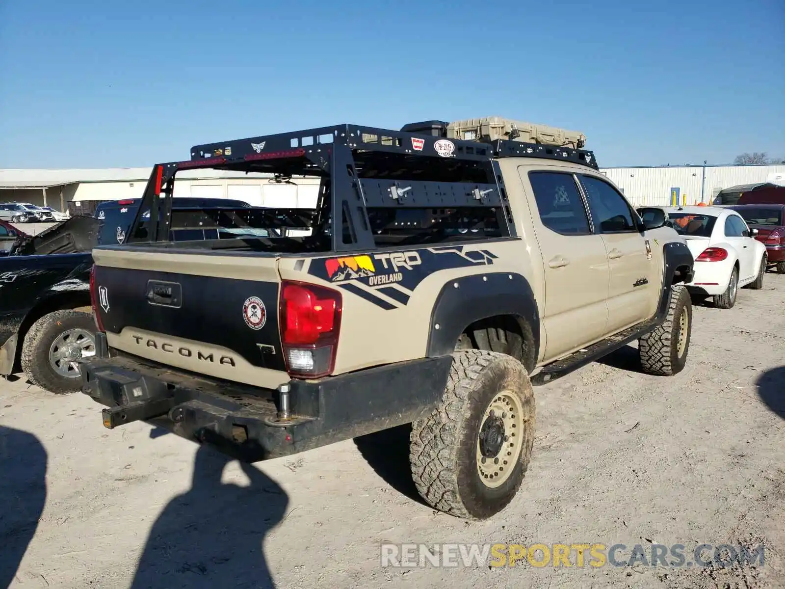 4 Photograph of a damaged car 3TMCZ5AN4KM226777 TOYOTA TACOMA 2019