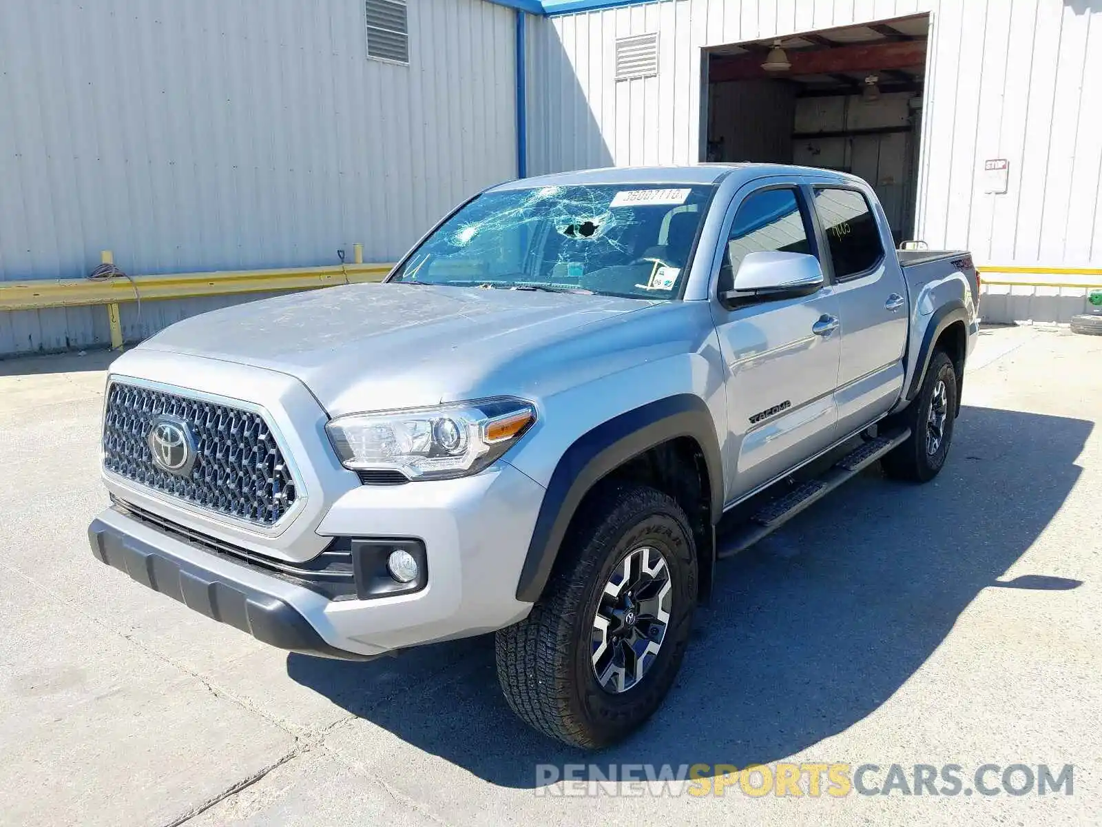 2 Photograph of a damaged car 3TMCZ5AN4KM230327 TOYOTA TACOMA 2019