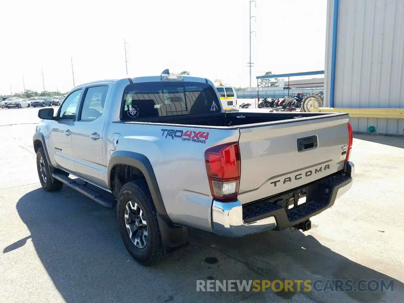 3 Photograph of a damaged car 3TMCZ5AN4KM230327 TOYOTA TACOMA 2019