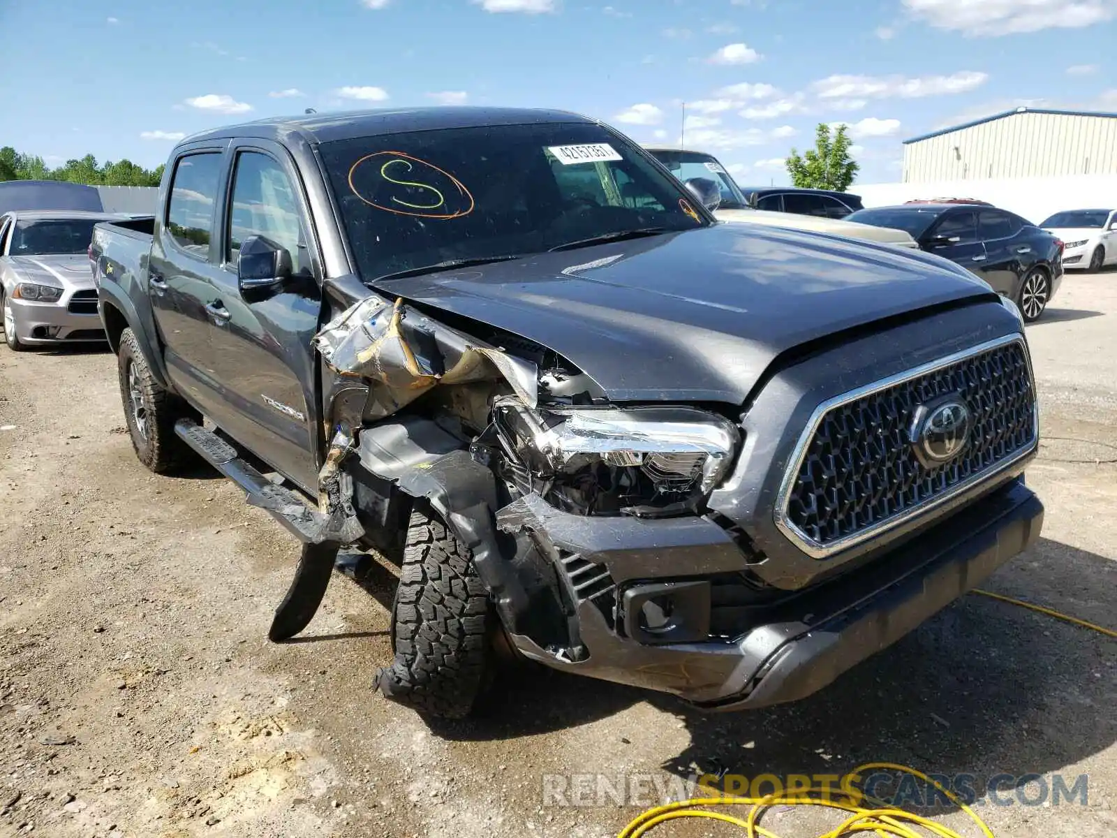 1 Photograph of a damaged car 3TMCZ5AN4KM230568 TOYOTA TACOMA 2019