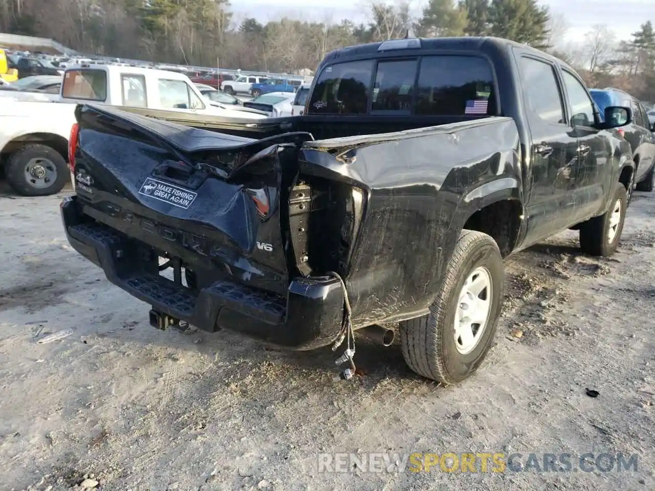 4 Photograph of a damaged car 3TMCZ5AN4KM232952 TOYOTA TACOMA 2019