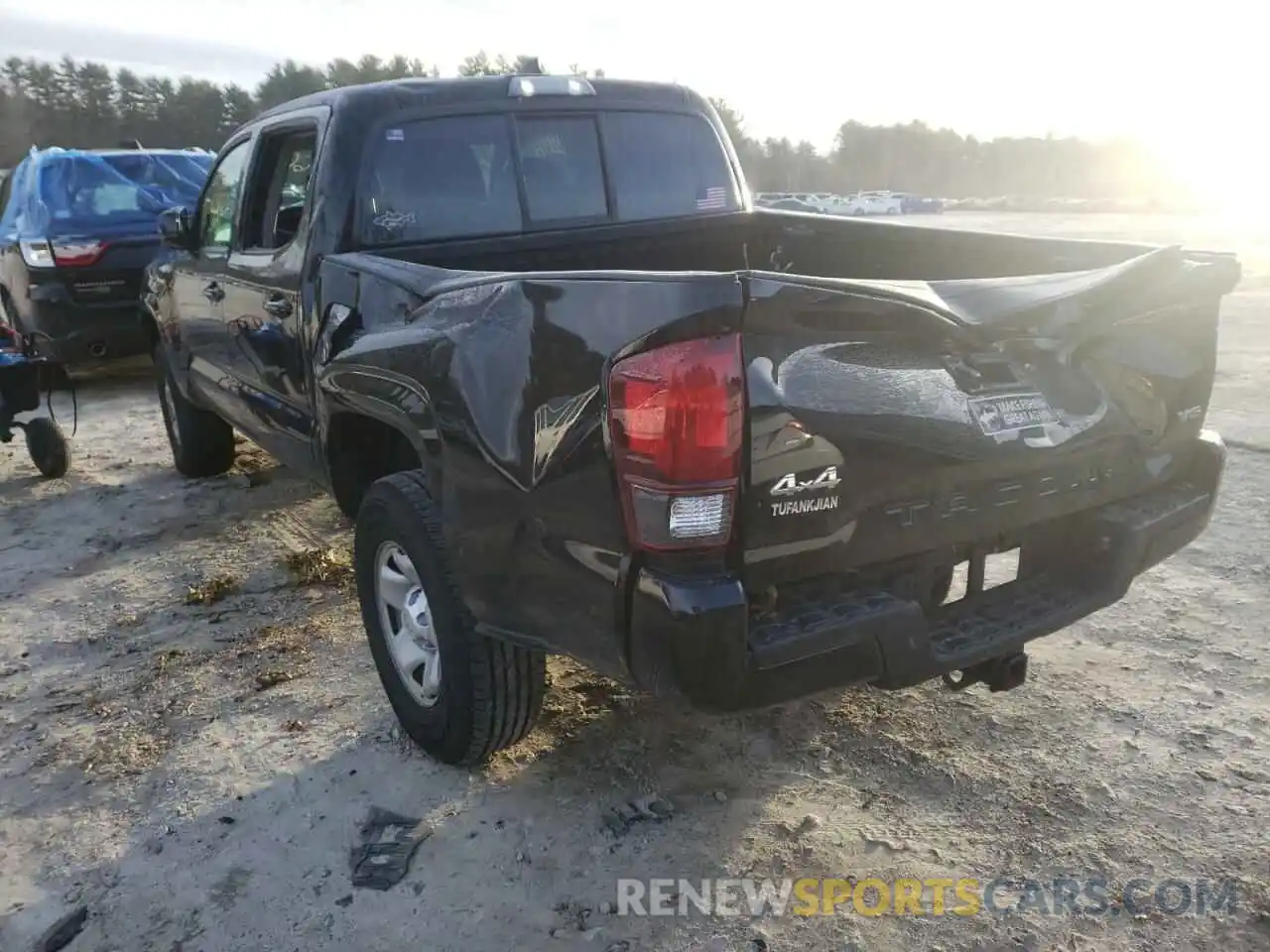 9 Photograph of a damaged car 3TMCZ5AN4KM232952 TOYOTA TACOMA 2019