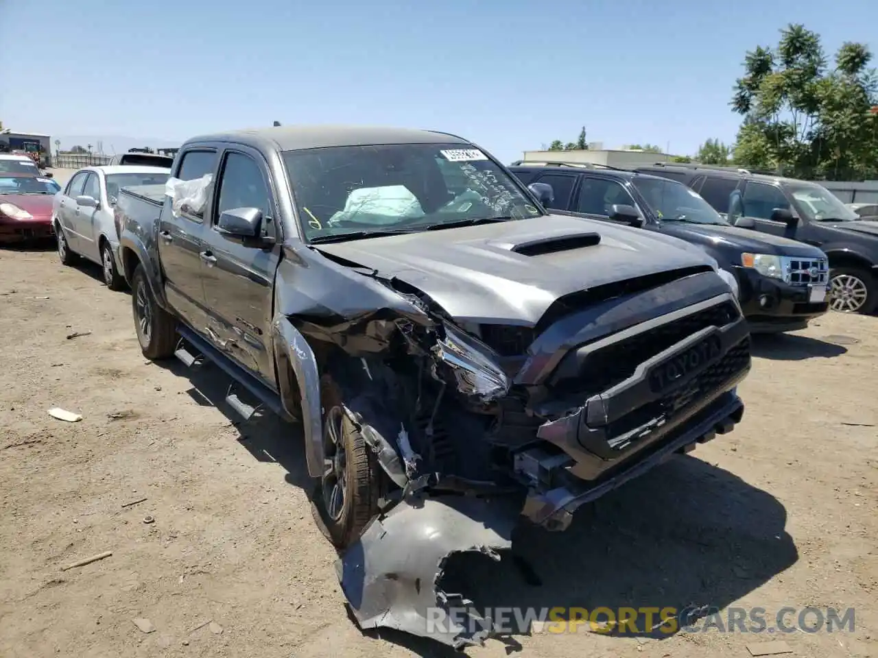 9 Photograph of a damaged car 3TMCZ5AN4KM235009 TOYOTA TACOMA 2019