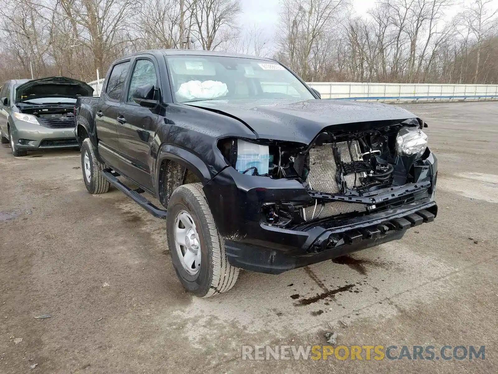 1 Photograph of a damaged car 3TMCZ5AN4KM236080 TOYOTA TACOMA 2019