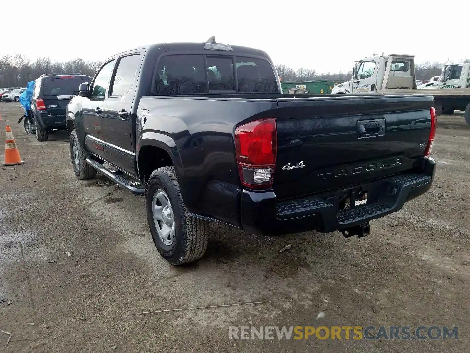 3 Photograph of a damaged car 3TMCZ5AN4KM236080 TOYOTA TACOMA 2019