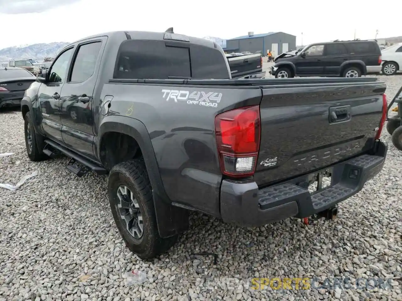 3 Photograph of a damaged car 3TMCZ5AN4KM239786 TOYOTA TACOMA 2019