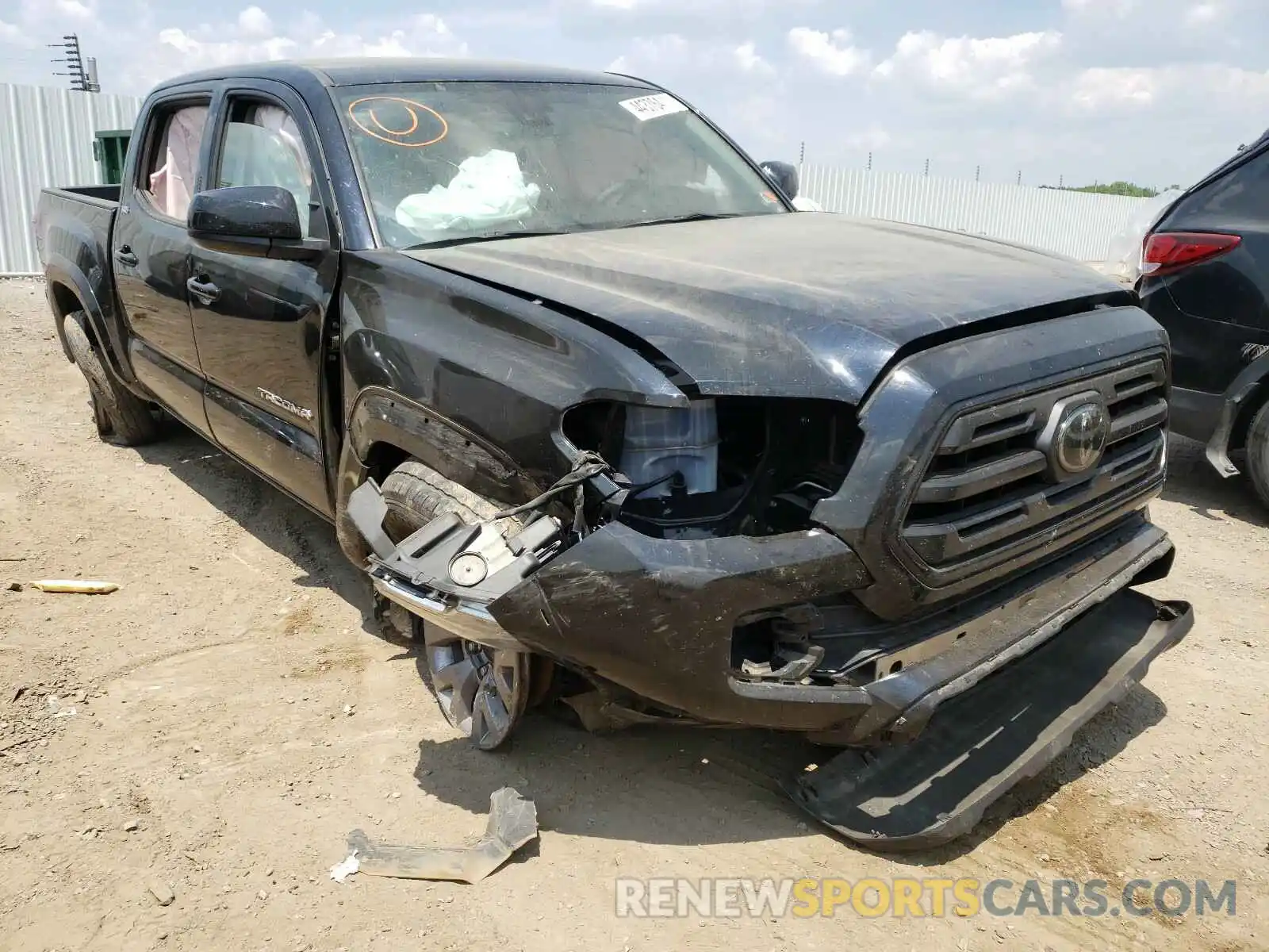 9 Photograph of a damaged car 3TMCZ5AN4KM240727 TOYOTA TACOMA 2019