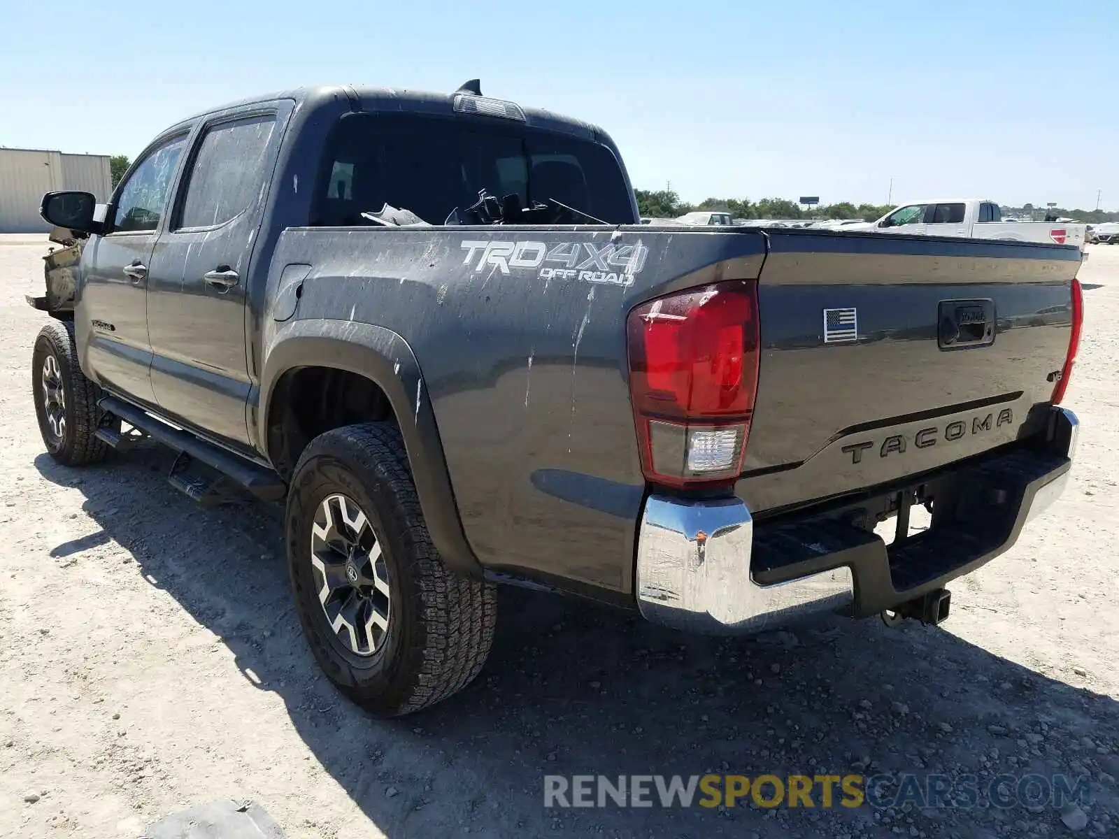 3 Photograph of a damaged car 3TMCZ5AN4KM243918 TOYOTA TACOMA 2019