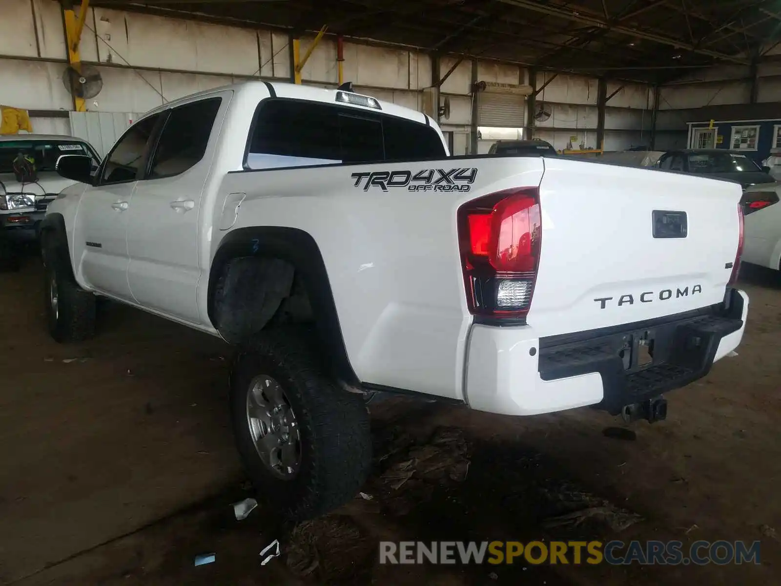 3 Photograph of a damaged car 3TMCZ5AN4KM245183 TOYOTA TACOMA 2019