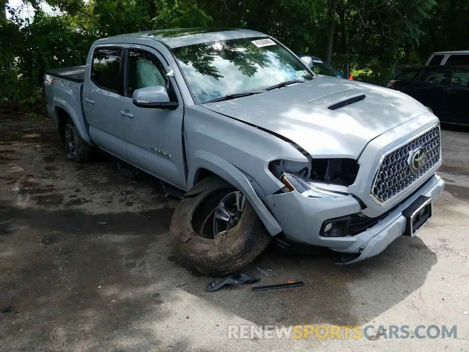 1 Photograph of a damaged car 3TMCZ5AN4KM249007 TOYOTA TACOMA 2019