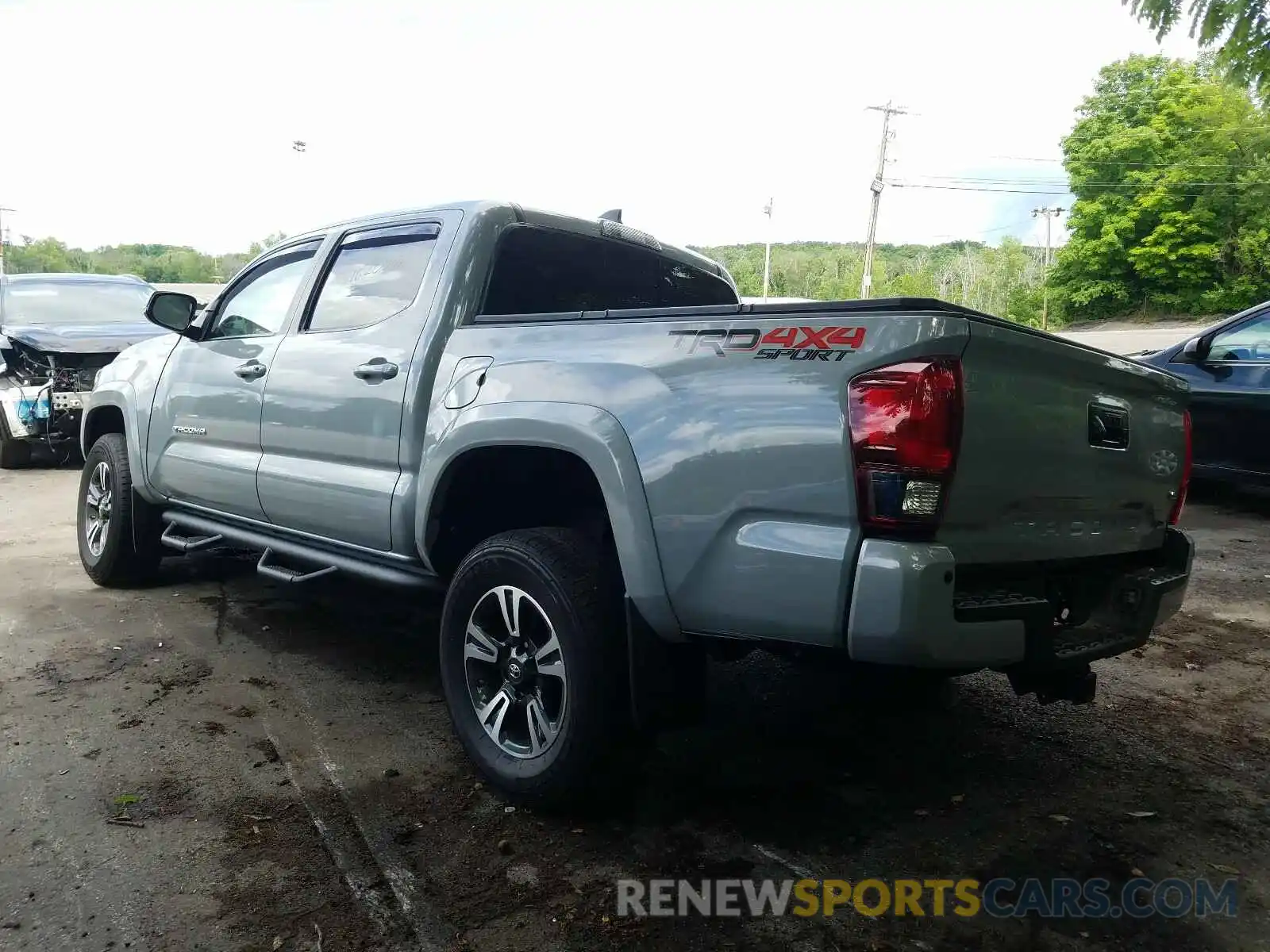 3 Photograph of a damaged car 3TMCZ5AN4KM249007 TOYOTA TACOMA 2019