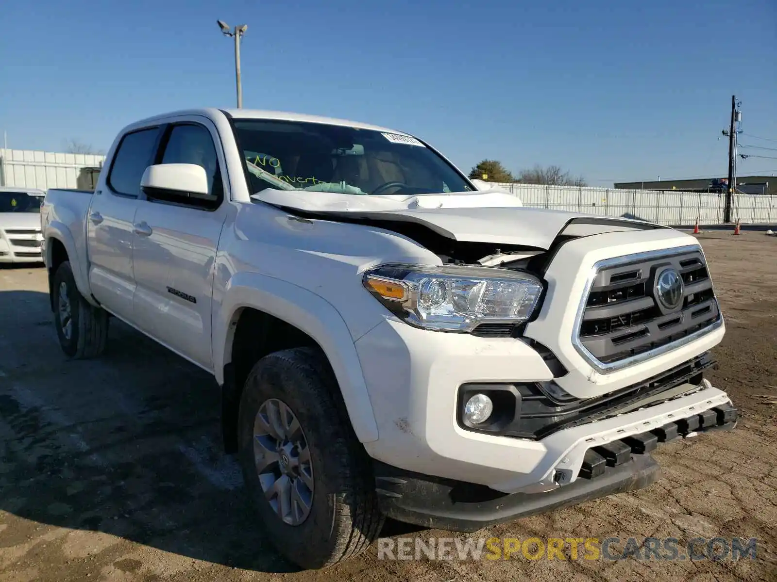 1 Photograph of a damaged car 3TMCZ5AN4KM249718 TOYOTA TACOMA 2019