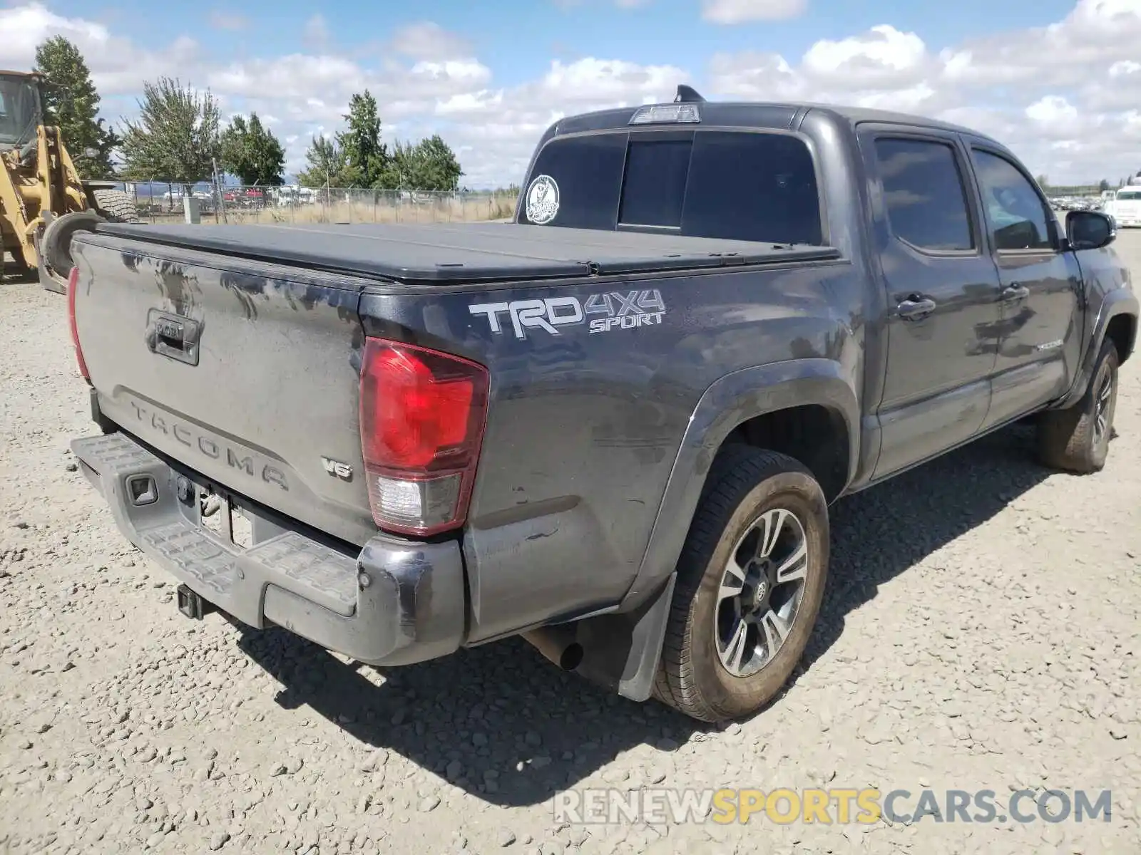 4 Photograph of a damaged car 3TMCZ5AN4KM257253 TOYOTA TACOMA 2019