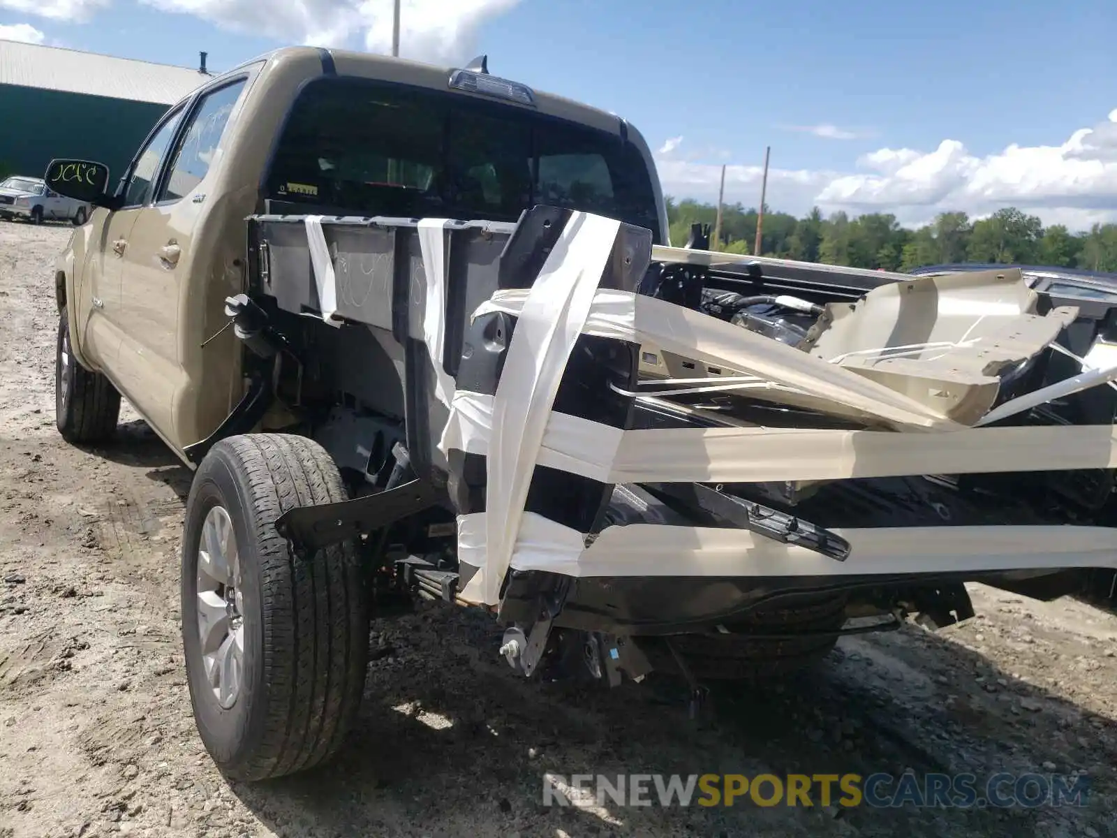 9 Photograph of a damaged car 3TMCZ5AN4KM258760 TOYOTA TACOMA 2019