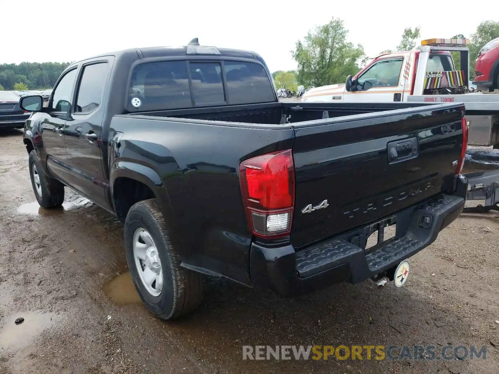 3 Photograph of a damaged car 3TMCZ5AN4KM261089 TOYOTA TACOMA 2019