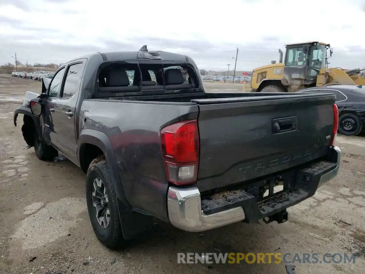 3 Photograph of a damaged car 3TMCZ5AN4KM262436 TOYOTA TACOMA 2019