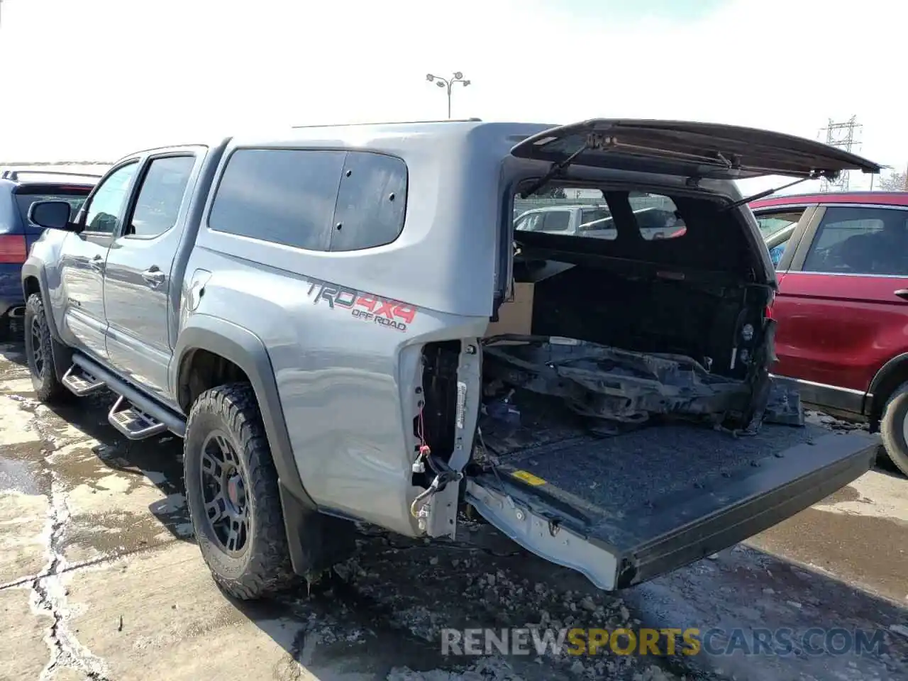 3 Photograph of a damaged car 3TMCZ5AN4KM262694 TOYOTA TACOMA 2019