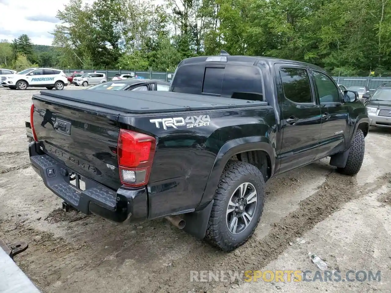 4 Фотография поврежденного автомобиля 3TMCZ5AN4KM267037 TOYOTA TACOMA 2019