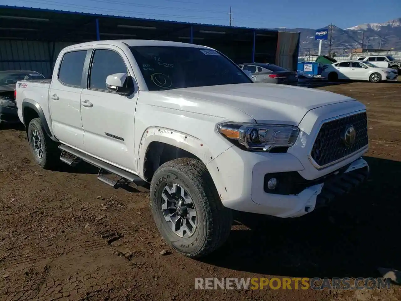 1 Photograph of a damaged car 3TMCZ5AN4KM267846 TOYOTA TACOMA 2019