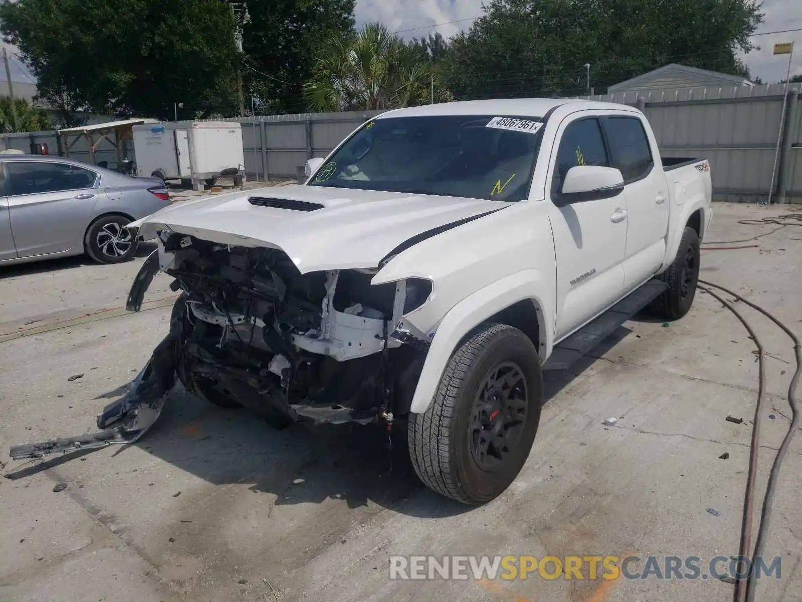 2 Photograph of a damaged car 3TMCZ5AN4KM270035 TOYOTA TACOMA 2019