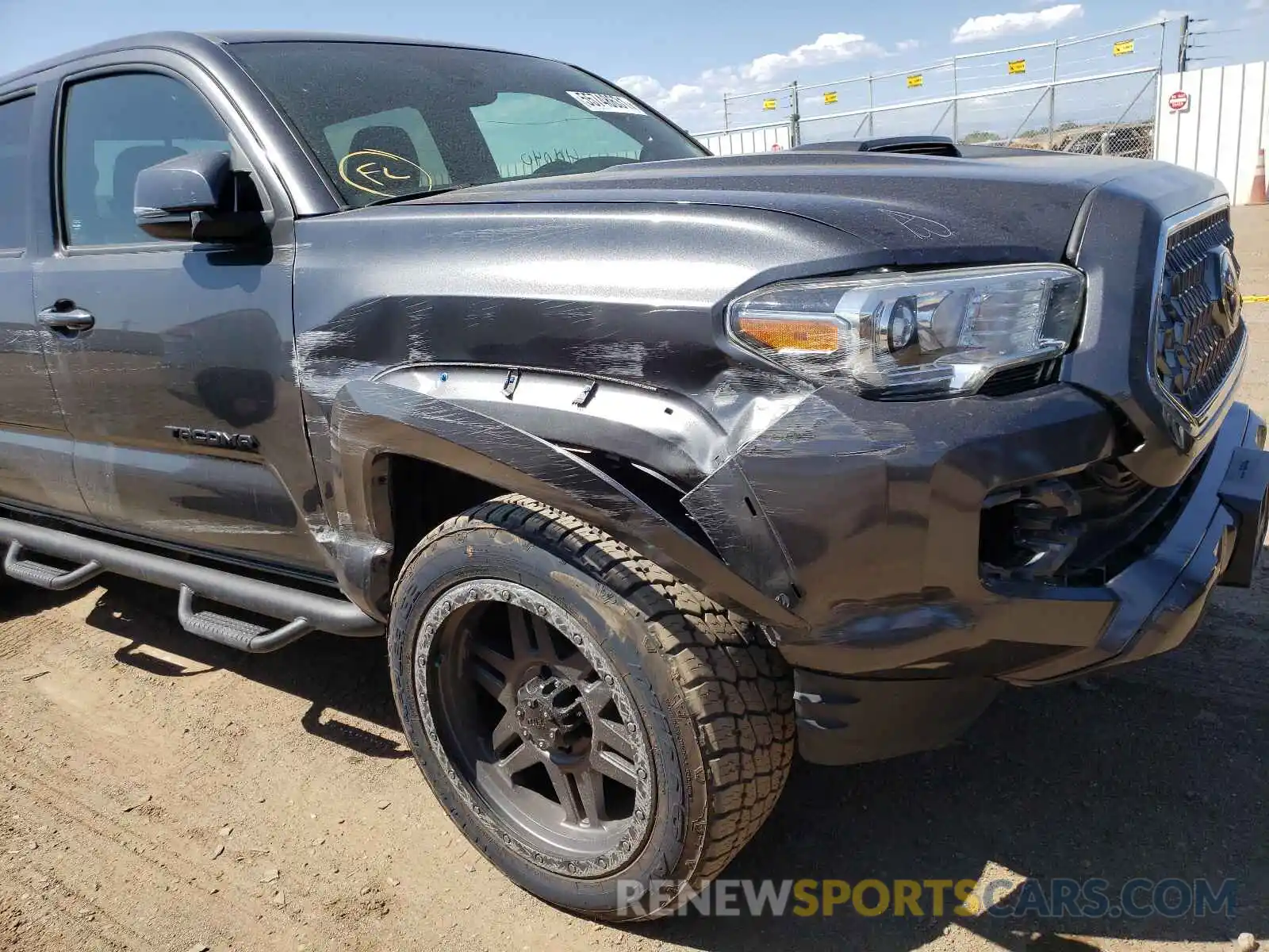 9 Photograph of a damaged car 3TMCZ5AN4KM270987 TOYOTA TACOMA 2019