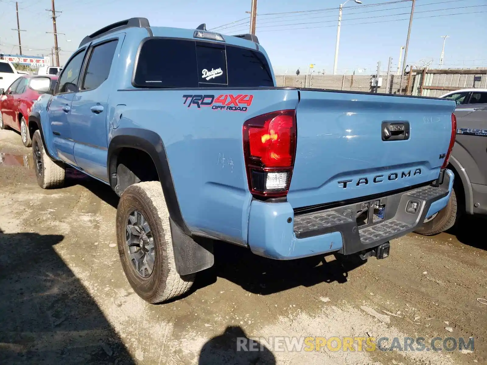 3 Photograph of a damaged car 3TMCZ5AN4KM274845 TOYOTA TACOMA 2019