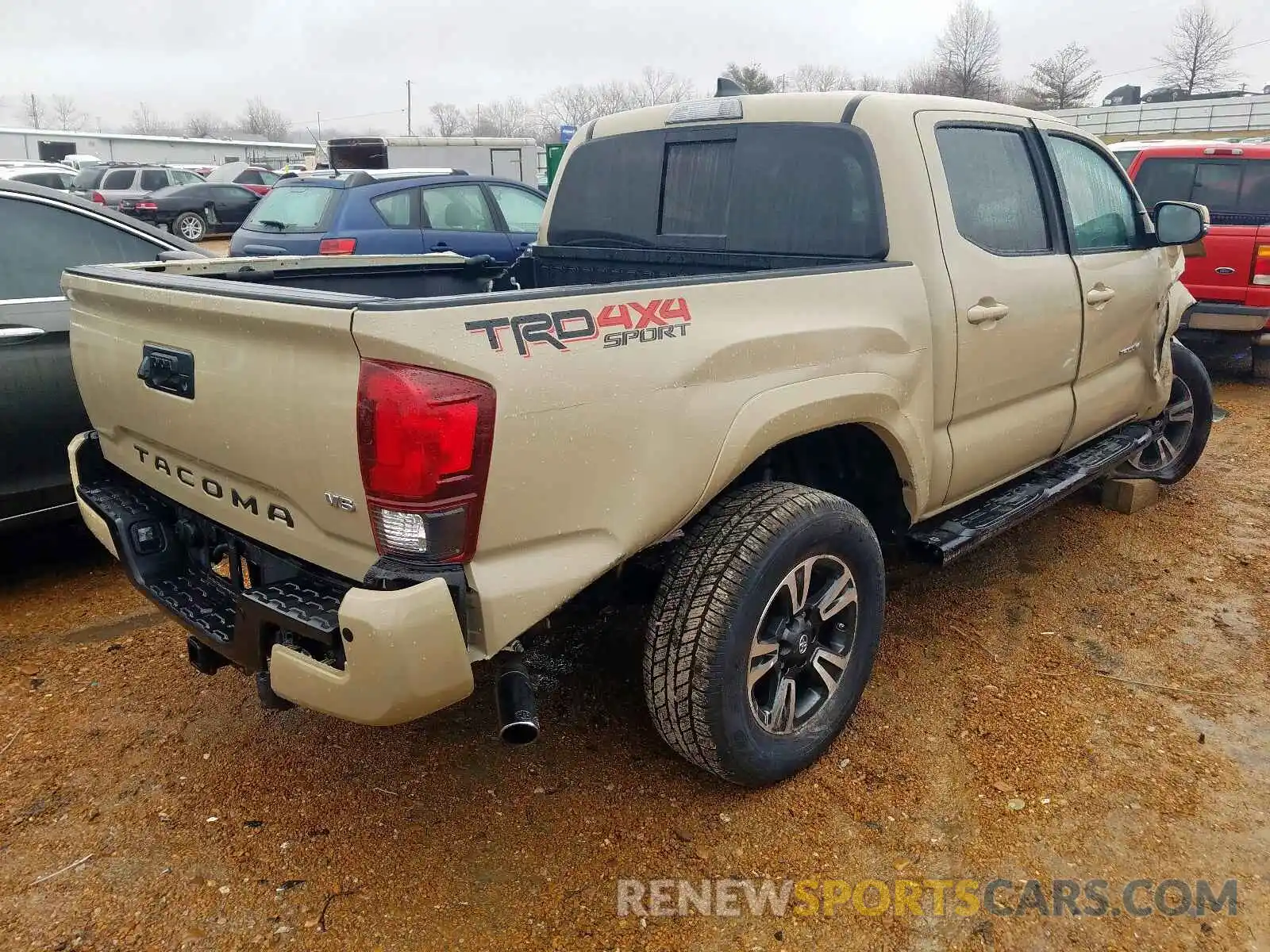 4 Фотография поврежденного автомобиля 3TMCZ5AN4KM280550 TOYOTA TACOMA 2019