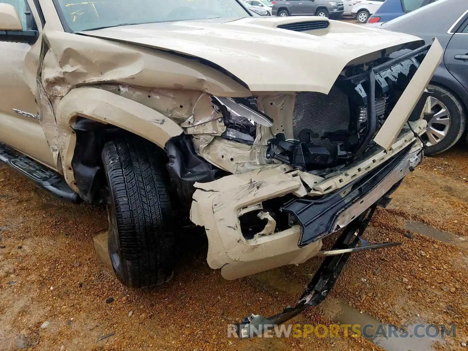 9 Photograph of a damaged car 3TMCZ5AN4KM280550 TOYOTA TACOMA 2019