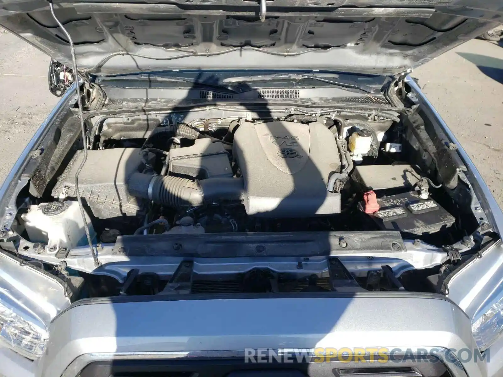 7 Photograph of a damaged car 3TMCZ5AN4KM283724 TOYOTA TACOMA 2019