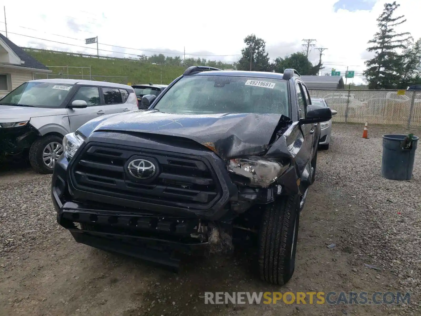 9 Photograph of a damaged car 3TMCZ5AN4KM283769 TOYOTA TACOMA 2019