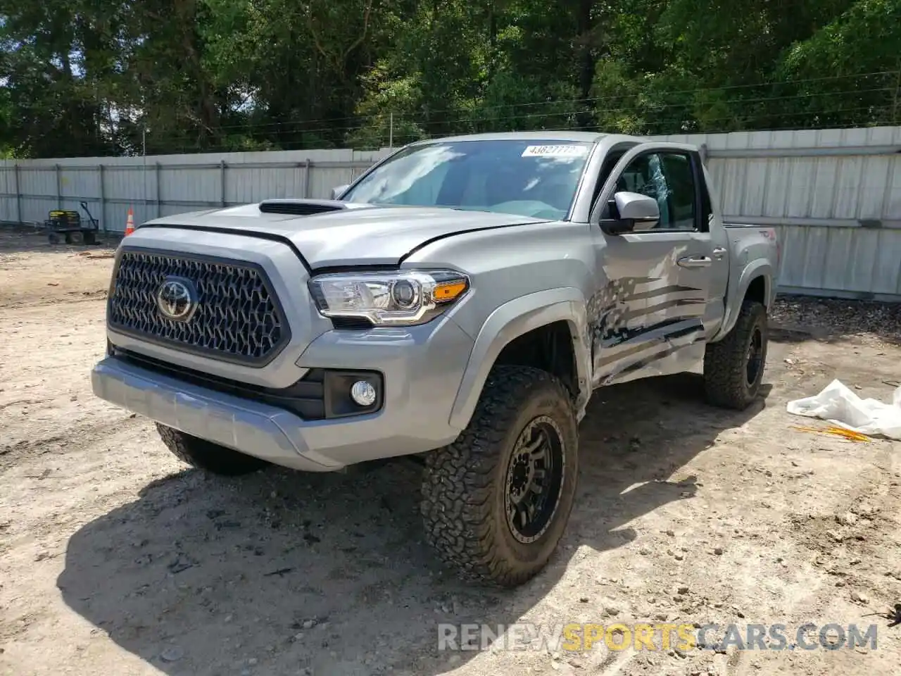 2 Photograph of a damaged car 3TMCZ5AN4KM286333 TOYOTA TACOMA 2019