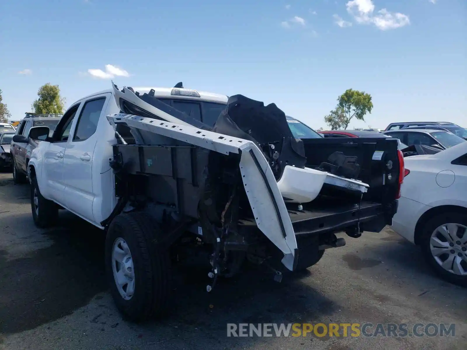 3 Photograph of a damaged car 3TMCZ5AN4KM287109 TOYOTA TACOMA 2019