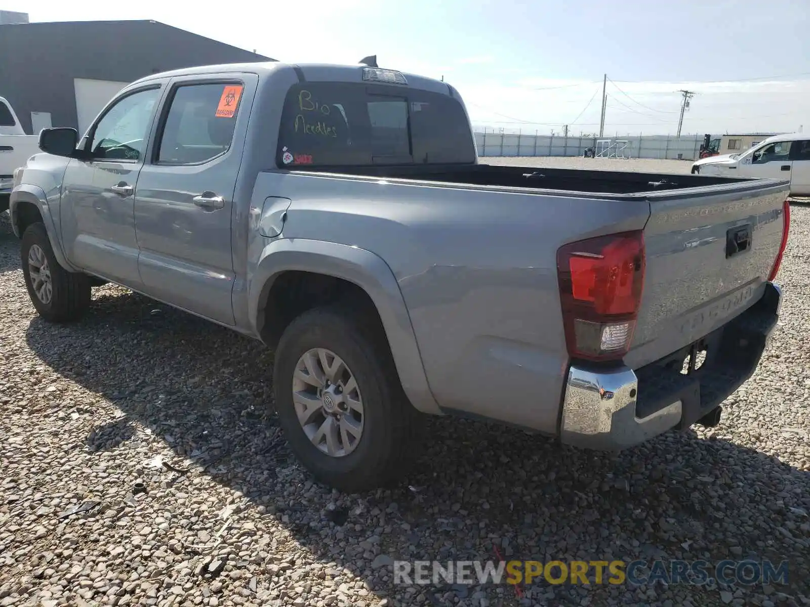 3 Photograph of a damaged car 3TMCZ5AN4KM287756 TOYOTA TACOMA 2019