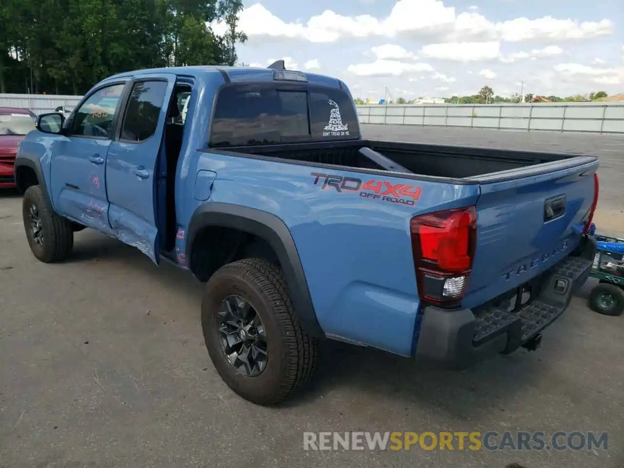 3 Photograph of a damaged car 3TMCZ5AN5KM190940 TOYOTA TACOMA 2019