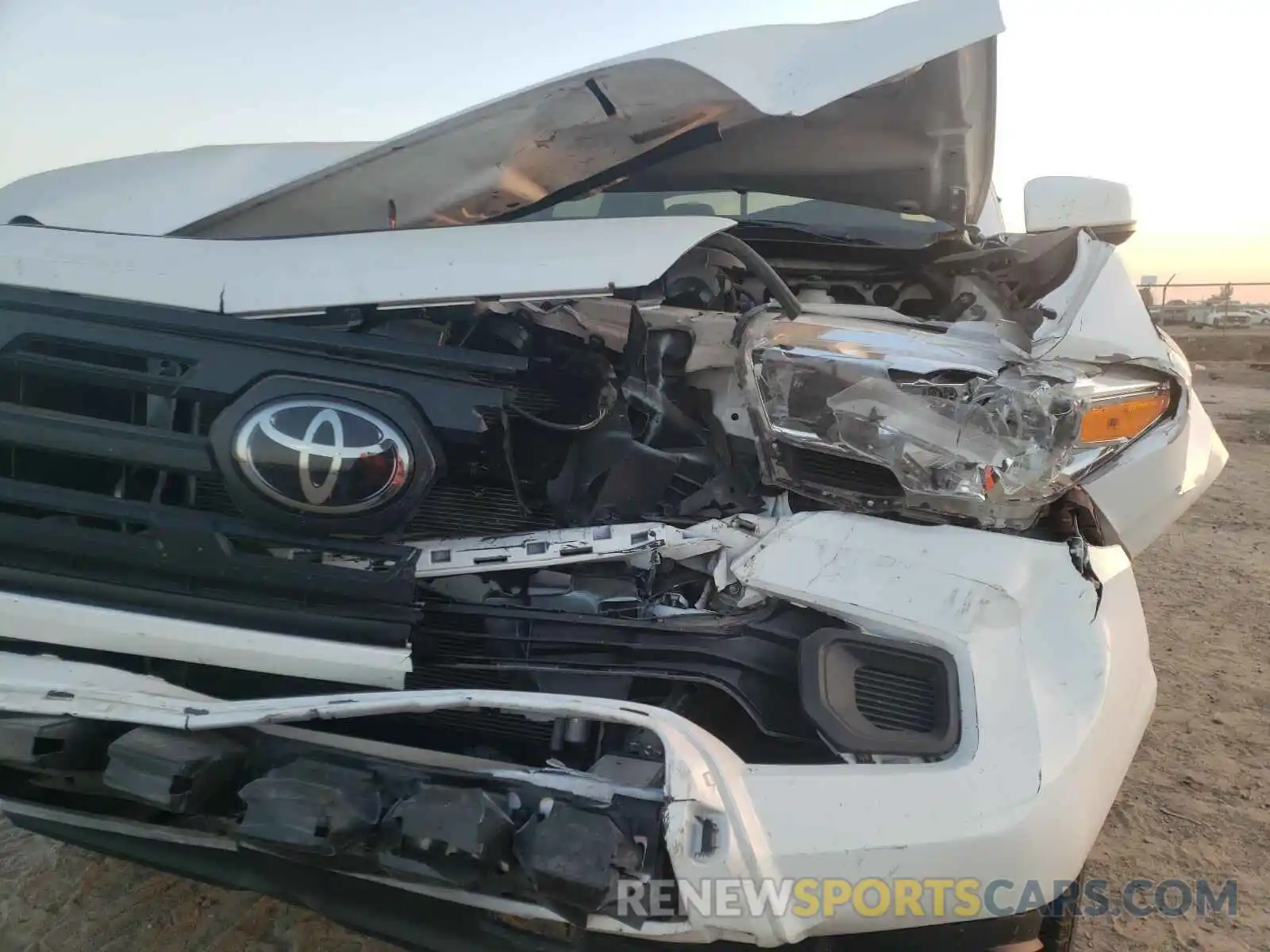 9 Photograph of a damaged car 3TMCZ5AN5KM191313 TOYOTA TACOMA 2019