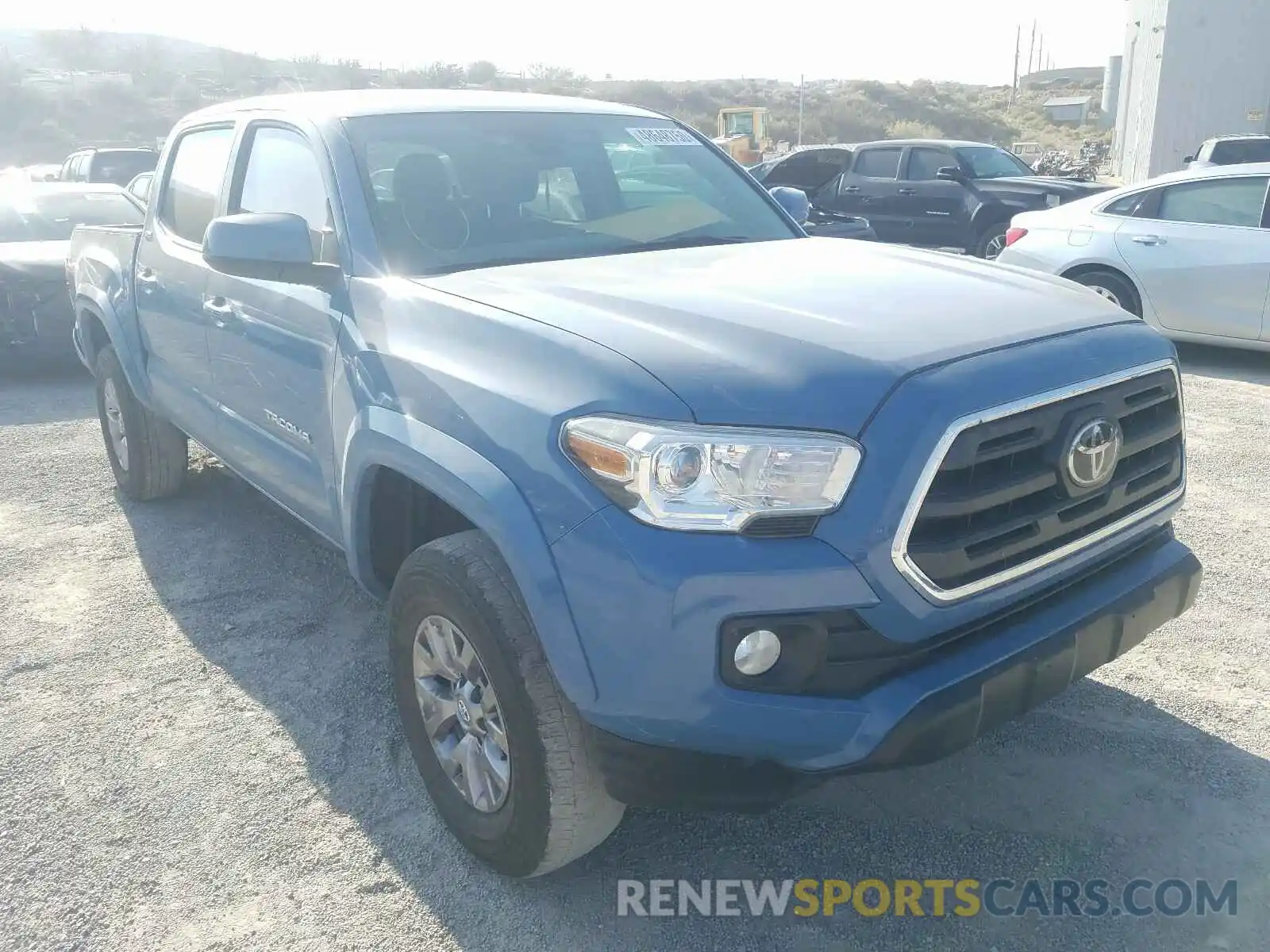 1 Photograph of a damaged car 3TMCZ5AN5KM192719 TOYOTA TACOMA 2019