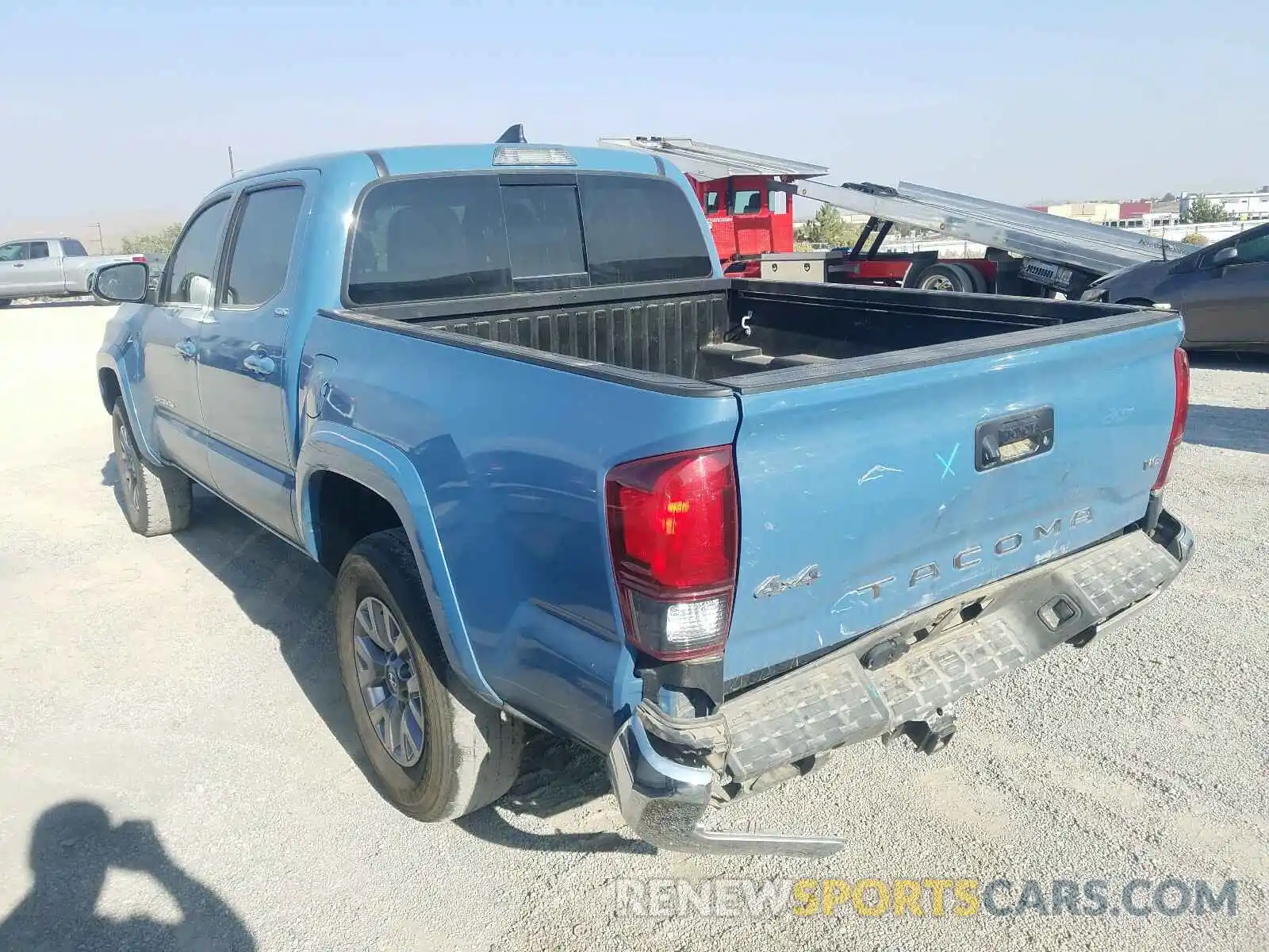 3 Photograph of a damaged car 3TMCZ5AN5KM192719 TOYOTA TACOMA 2019