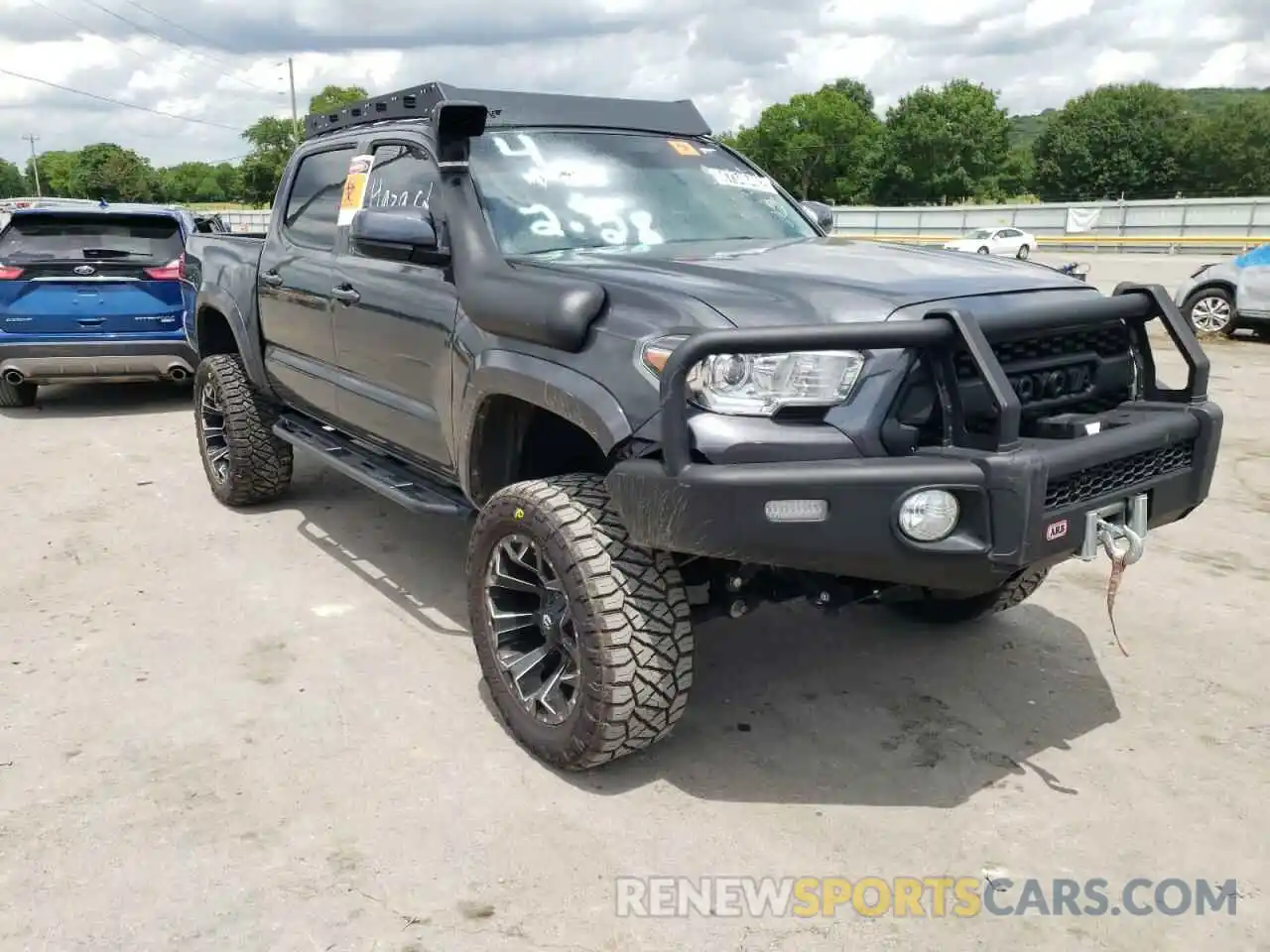 1 Photograph of a damaged car 3TMCZ5AN5KM194924 TOYOTA TACOMA 2019